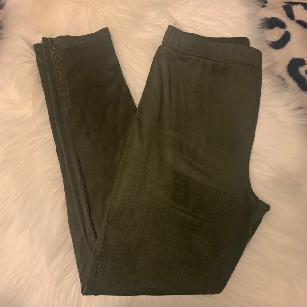 FOREVER 21 Army Green Suede Leggings